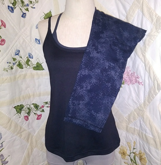 Old Navy Tops - Old Navy athletic bundle Racer back & capri skinny
